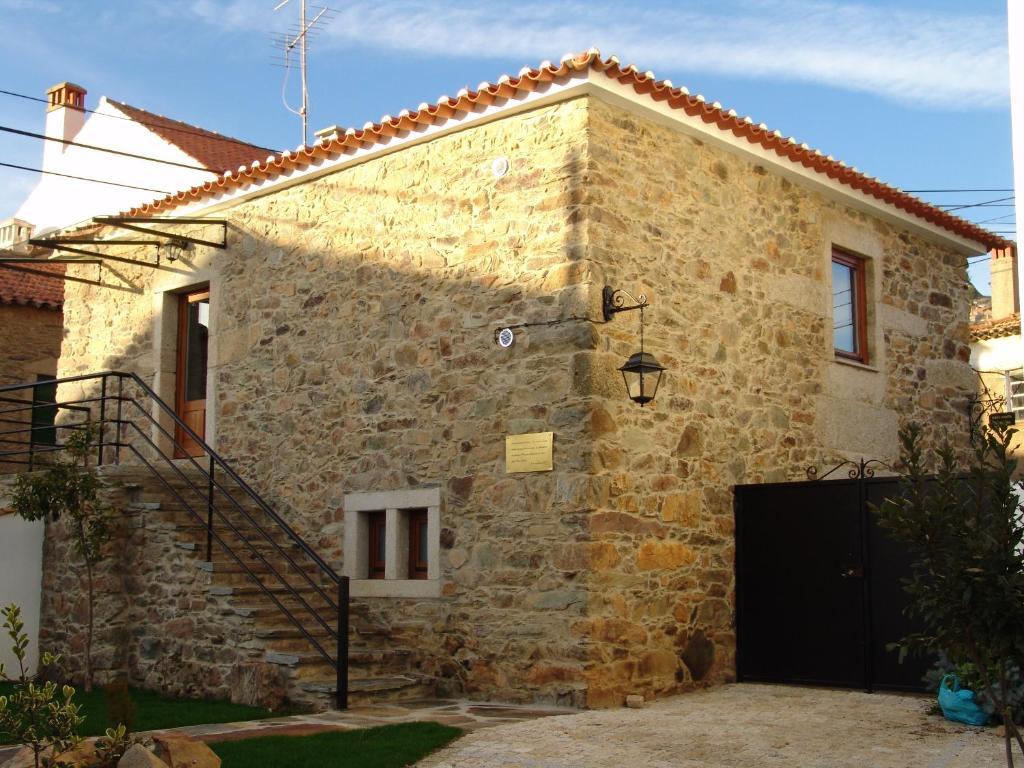 Casa Santa Catarina Hotell Penha Garcia Eksteriør bilde